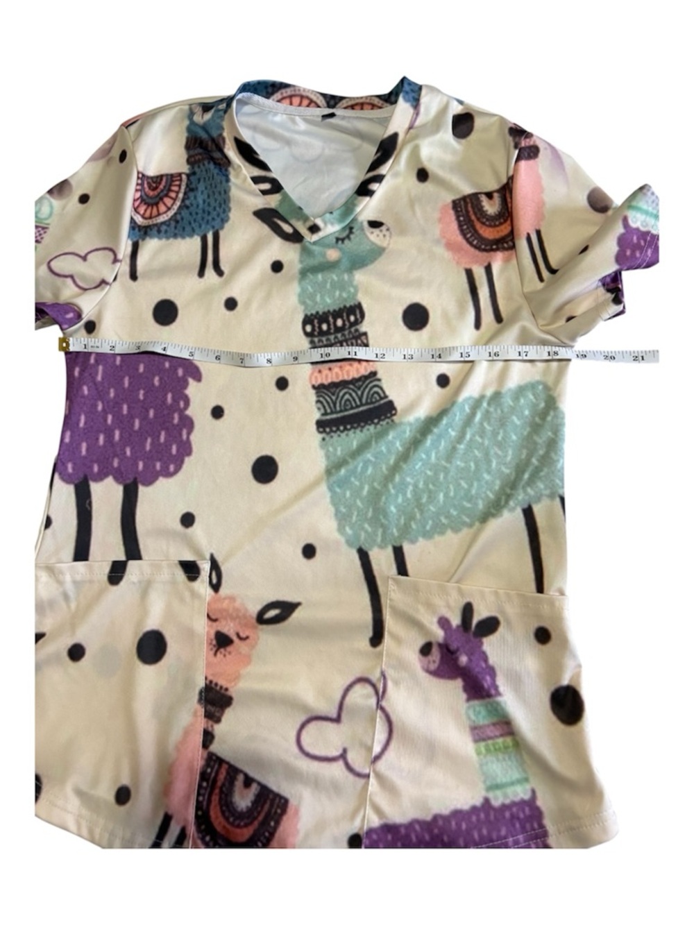 Whimsical Llama Print Scrub Top in Cream, Mint & Purple. Size M - Picture 5 of 7
